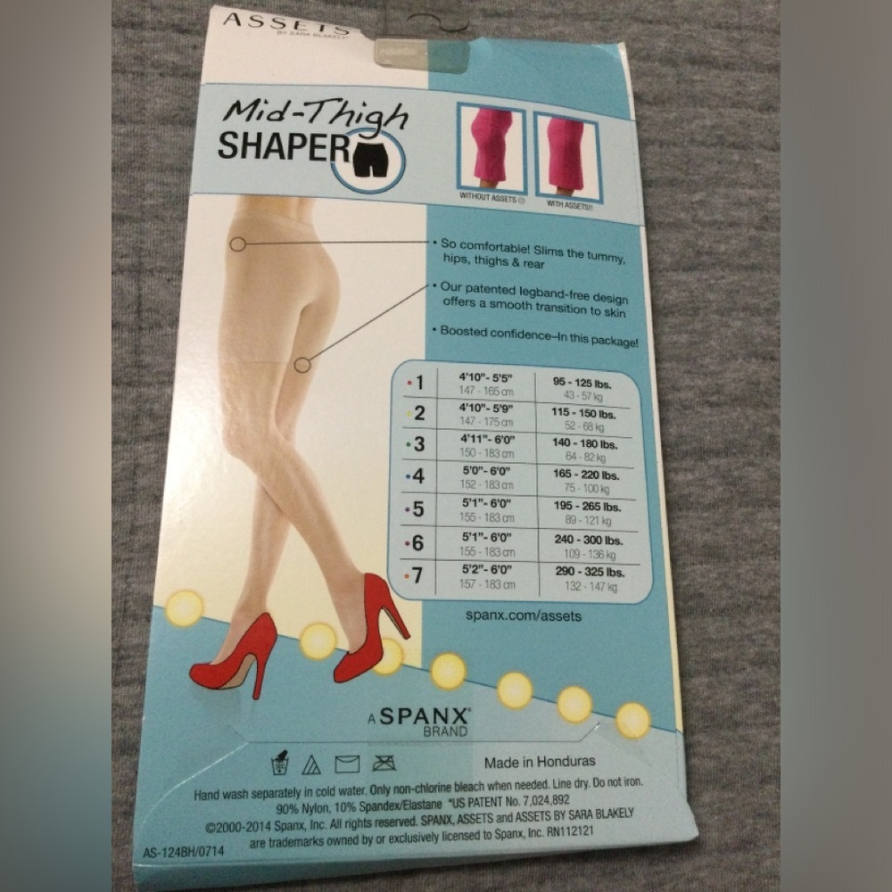 Lot of 2 Assets by Spanx Mid-Thigh Shaper Nude - Picture 3 of 4